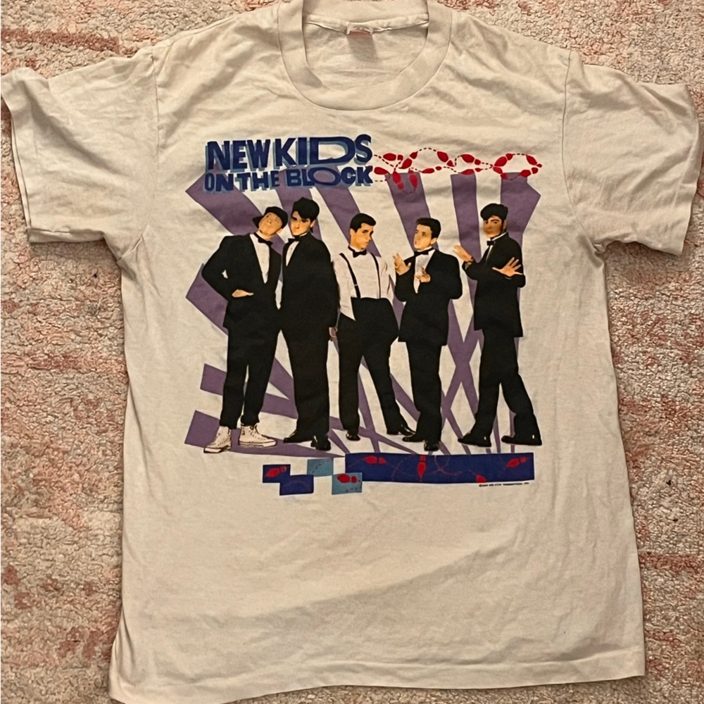 Vintage New Kids on the Block NKOTB tshirt 1989